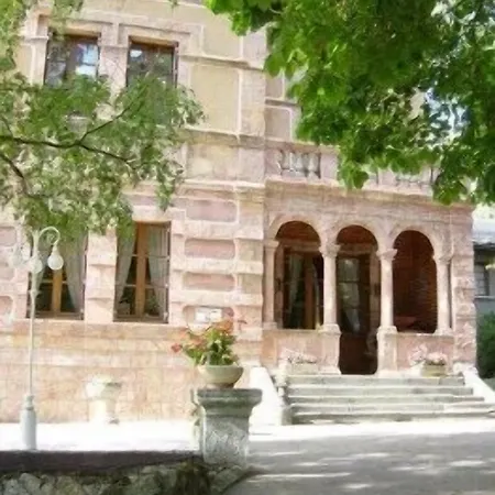 Hotel Relais Roch Saint-Alban-sur-Limagnole